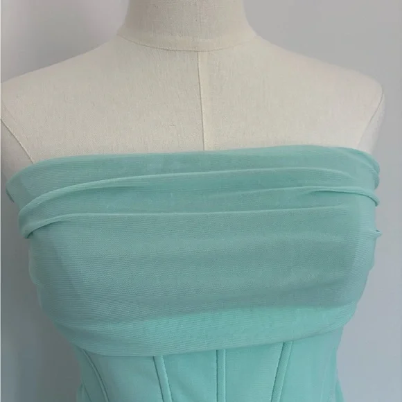 Rare London Chic Mint Green Strapless Dress with Sleek Fit - Picture 5 of 6